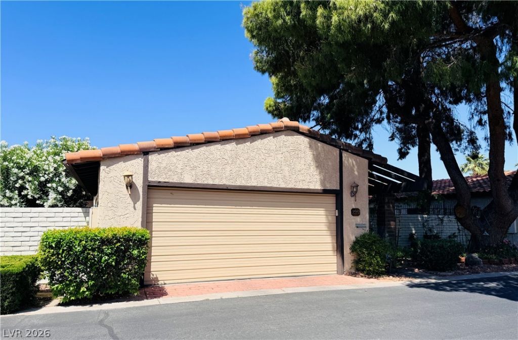 2212 Plaza Del Prado , Las Vegas, NV 89102