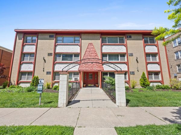415 S LOMBARD Avenue , Unit 304, Oak Park, IL 60302