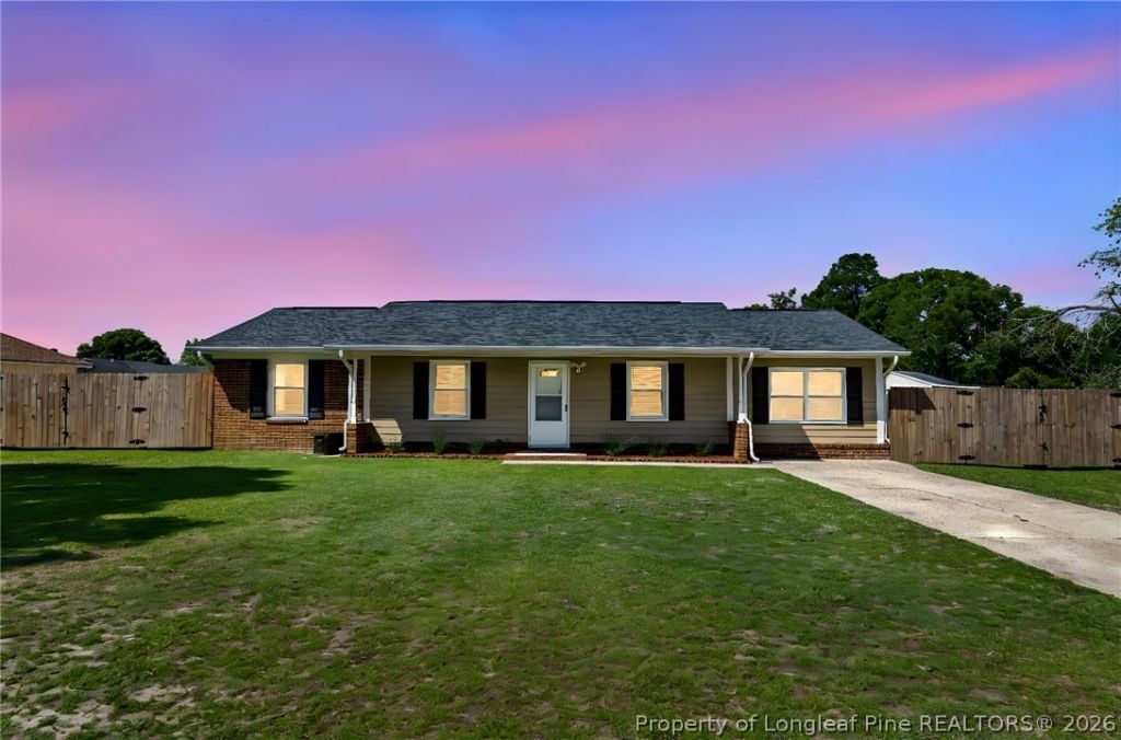 5938 Spinner Road, Hope Mills, NC 28348 Main Photo