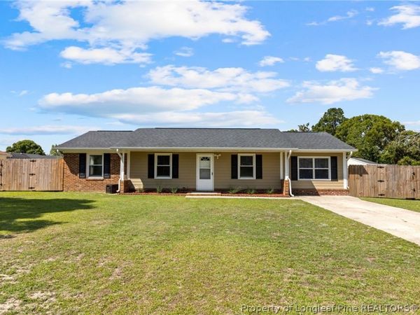 5938 Spinner Road , Hope Mills, NC 28348