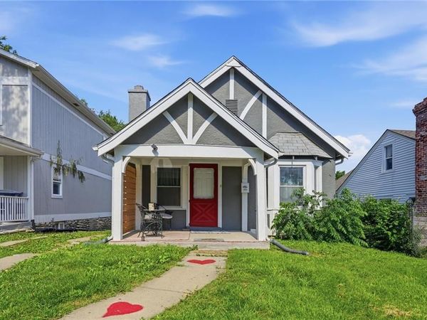 6638 Broadmoor Street, Kansas City, MO 64131