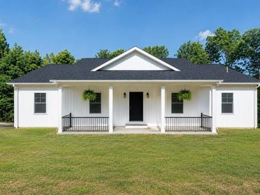 401 Ann Marie Drive, Bridgeport, WV 26330