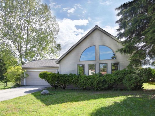 12325 Lincoln Hollow Court, Cedar, MI 49621