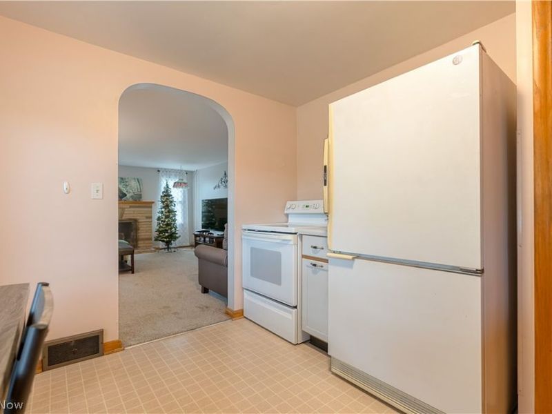 421 19th Street NE, Massillon, OH 44646 Photo 9