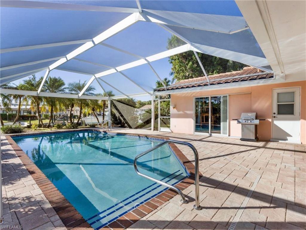 392 Snow Dr , Fort Myers, FL 33919 Photo