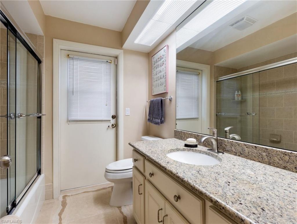 392 Snow Dr , Fort Myers, FL 33919 Photo