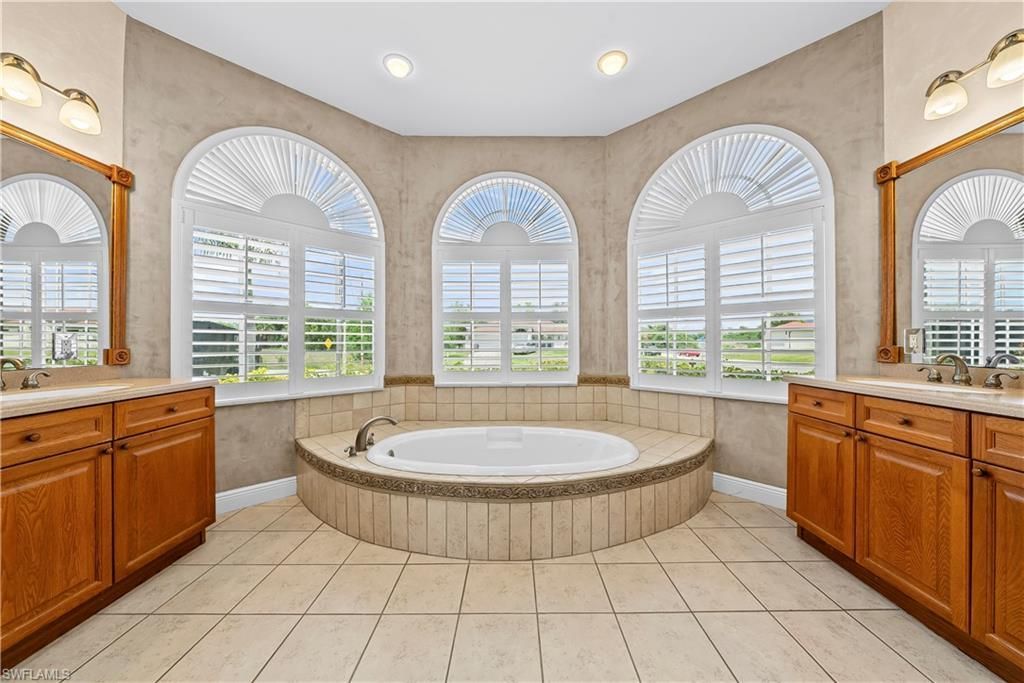 680 Mirror Lakes Ct , Lehigh Acres, FL 33974 Photo