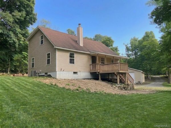 176 Downing Road, Pleasant Valley, NY 12569