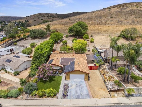 9644 Cecilwood , Santee, CA 92071