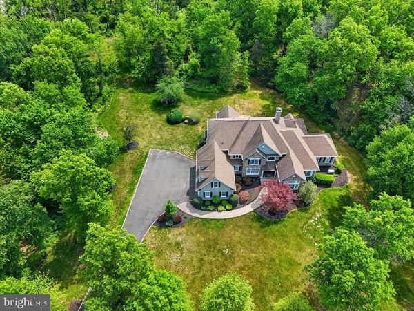 3 RAYMOND LANE, BELLE MEAD, NJ 08502