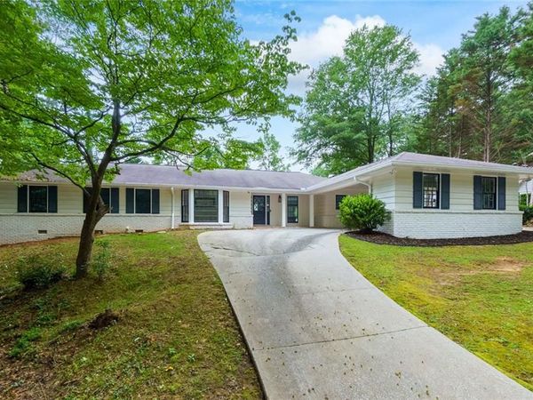 7330 Hunters Branch Drive NE, Sandy Springs, GA 30328