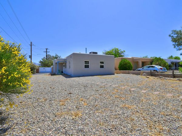 500 VALVERDE Drive SE, Albuquerque, NM 87108
