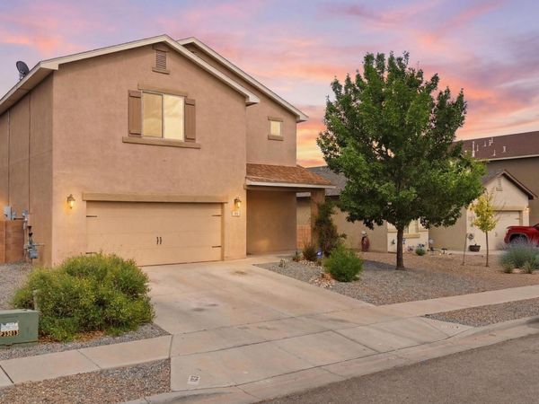 153 El Camino Loop NW, Rio Rancho, NM 87144