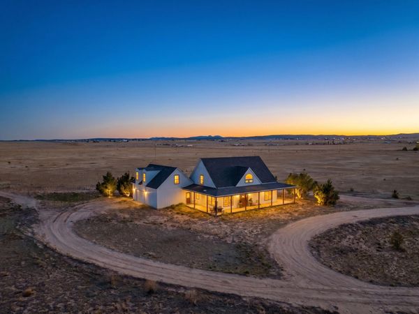 420 Bassett Boulevard, Edgewood, NM 87015