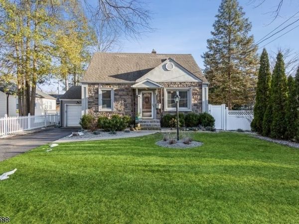 2436 Mountain Ave, Scotch Plains, NJ 07076