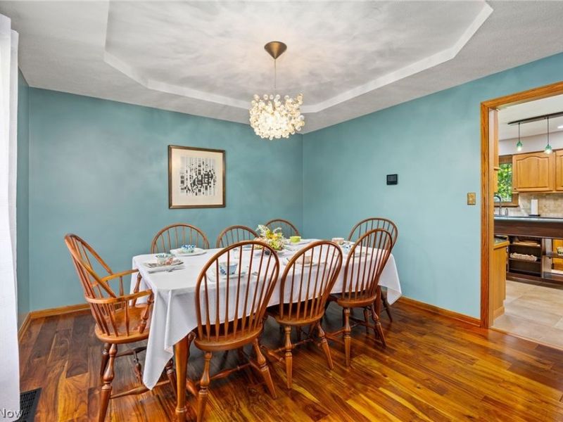 770 Victoria Circle , Medina, OH 44256 Photo 3