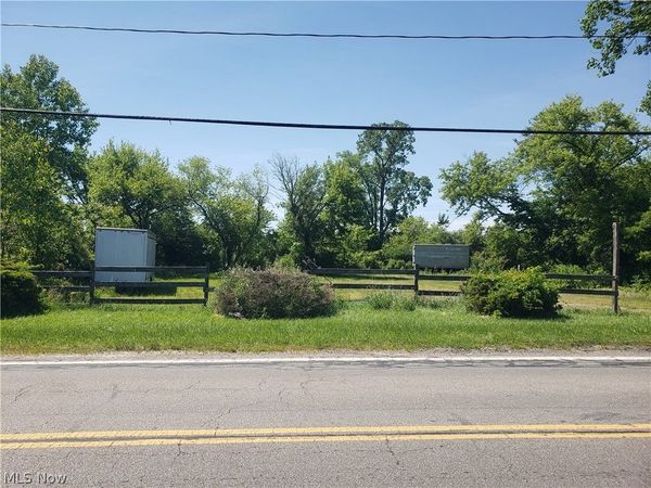 1240 Lowell Street , Elyria, OH 44035