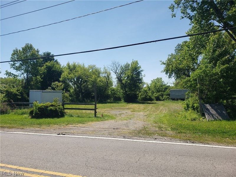 1240 Lowell Street , Elyria, OH 44035 Photo 3