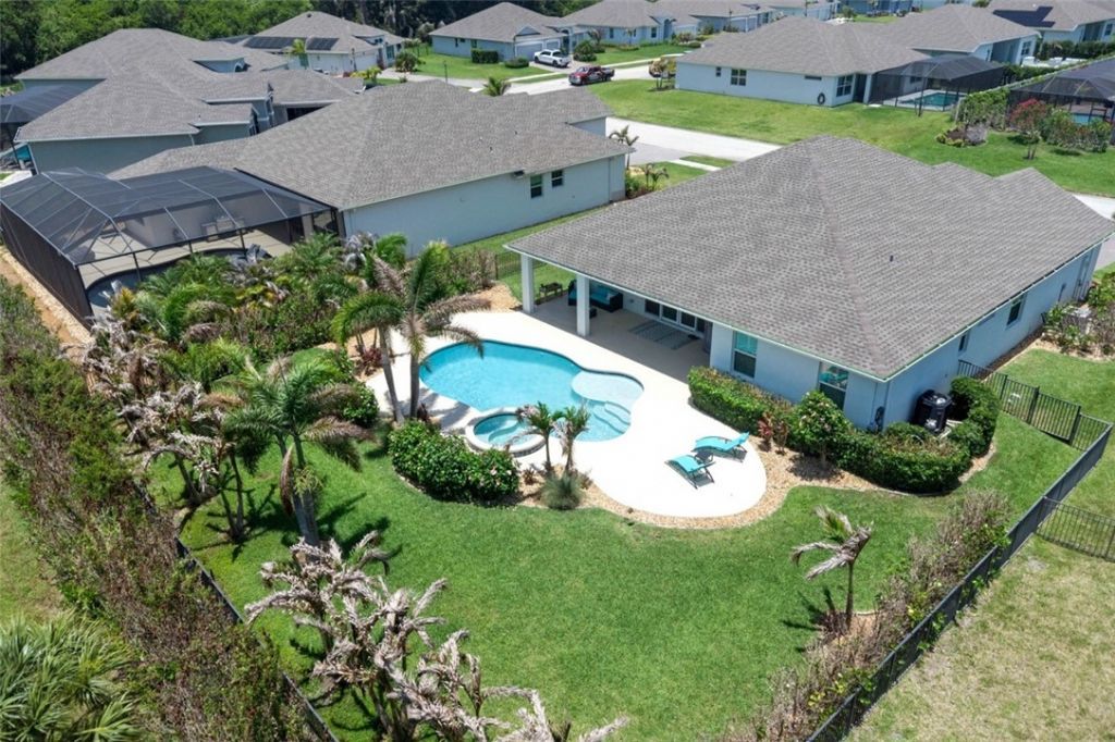 7203 33rd Square, Vero Beach, FL 32967 Photo