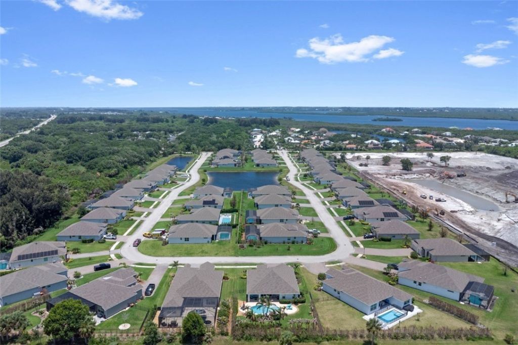 7203 33rd Square, Vero Beach, FL 32967 Photo