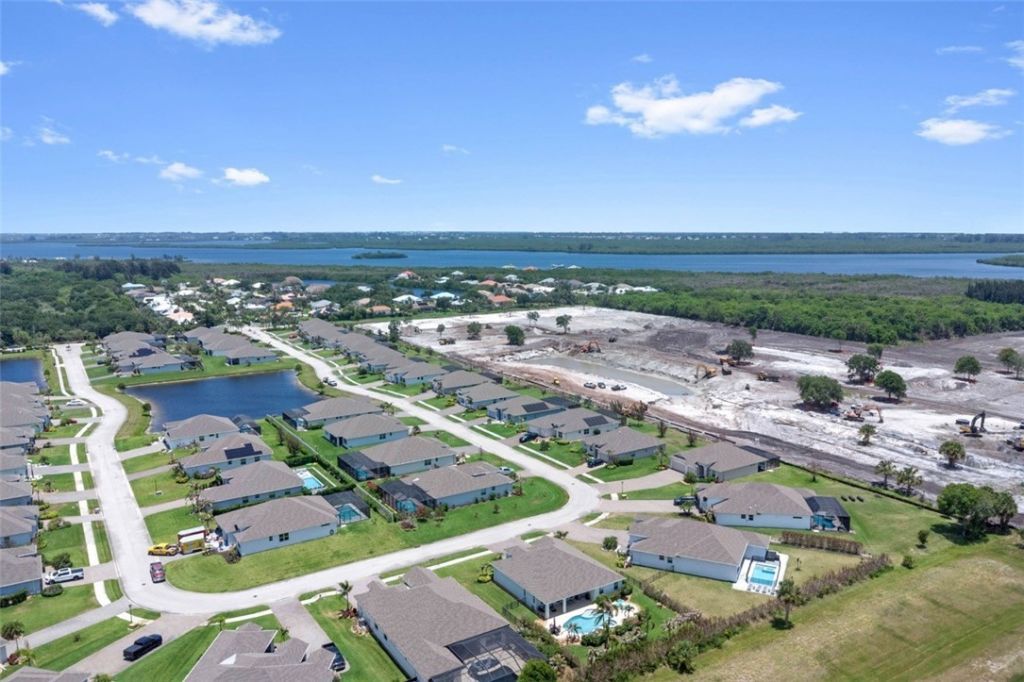 7203 33rd Square, Vero Beach, FL 32967 Photo