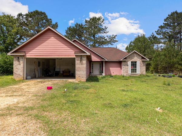 41 Adams, Prentiss, MS 39474