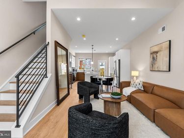 911 EMILY STREET , PHILADELPHIA, PA 19148