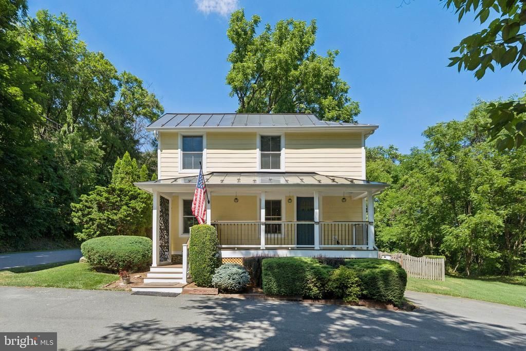 18280 CLAYTON HALL ROAD, BLUEMONT, VA 20135