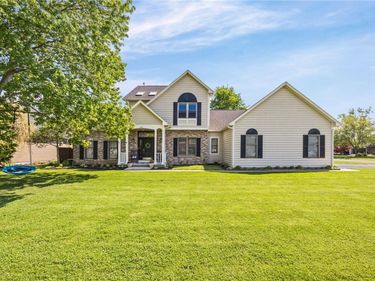 373 Cedar Creek Trl, Rochester, NY 14626