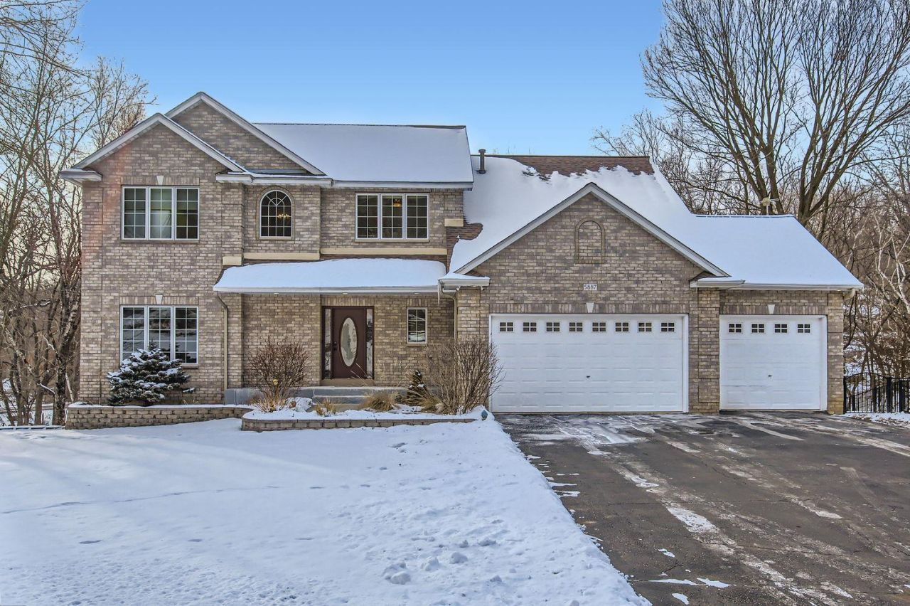 5887 Blackberry Bridge Path , Inver Grove Heights, MN 55076