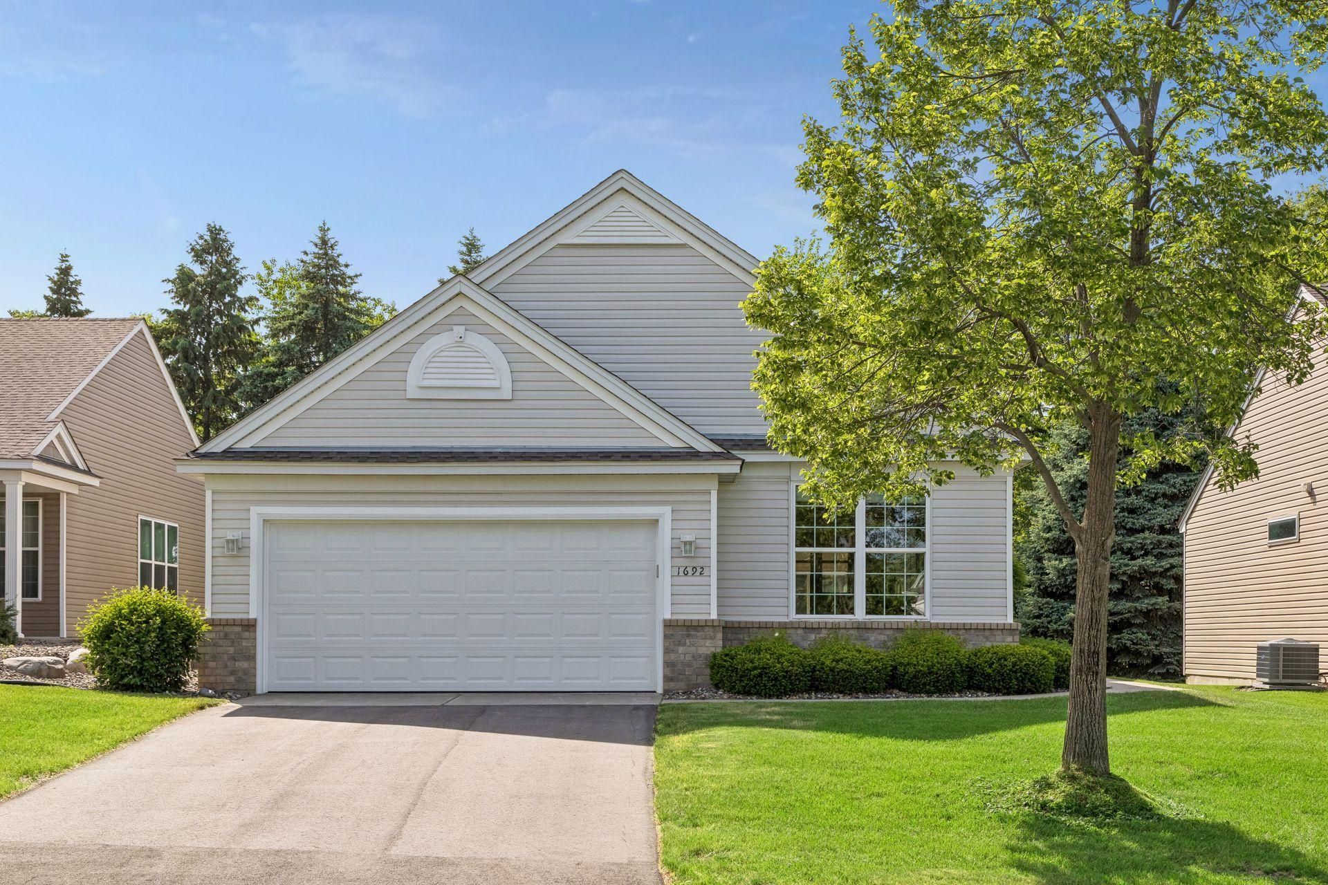 1692 Oakbrooke Way , Eagan, MN 55122