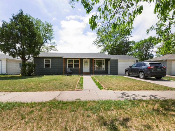 125 ST CHARLES, Rapid City, SD 57701