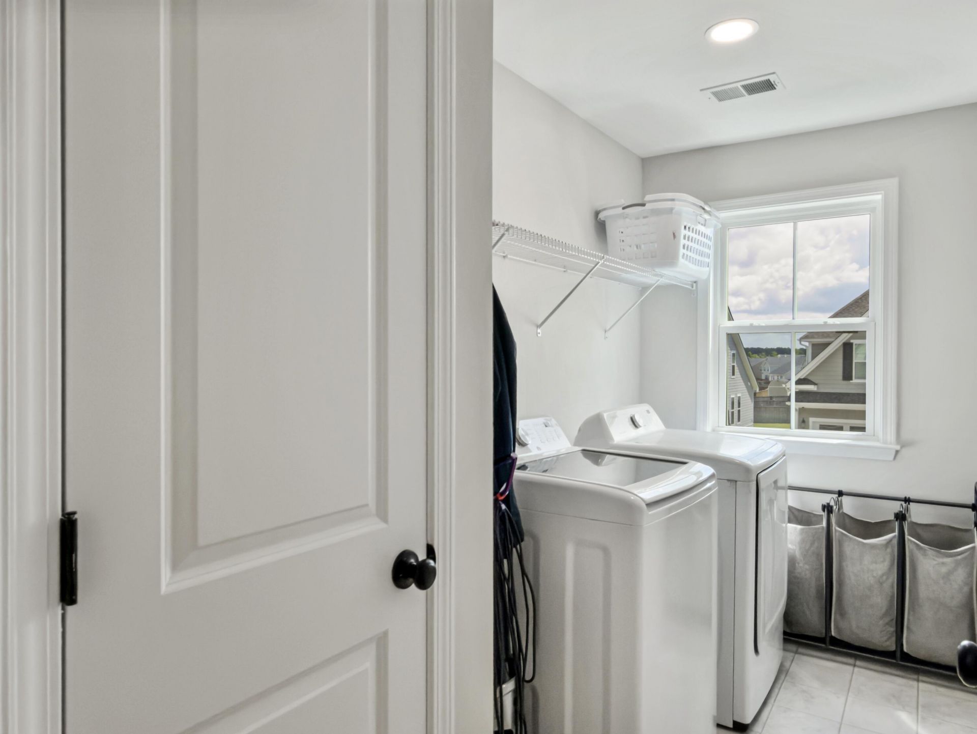 460 Eagleview Drive Photo 28