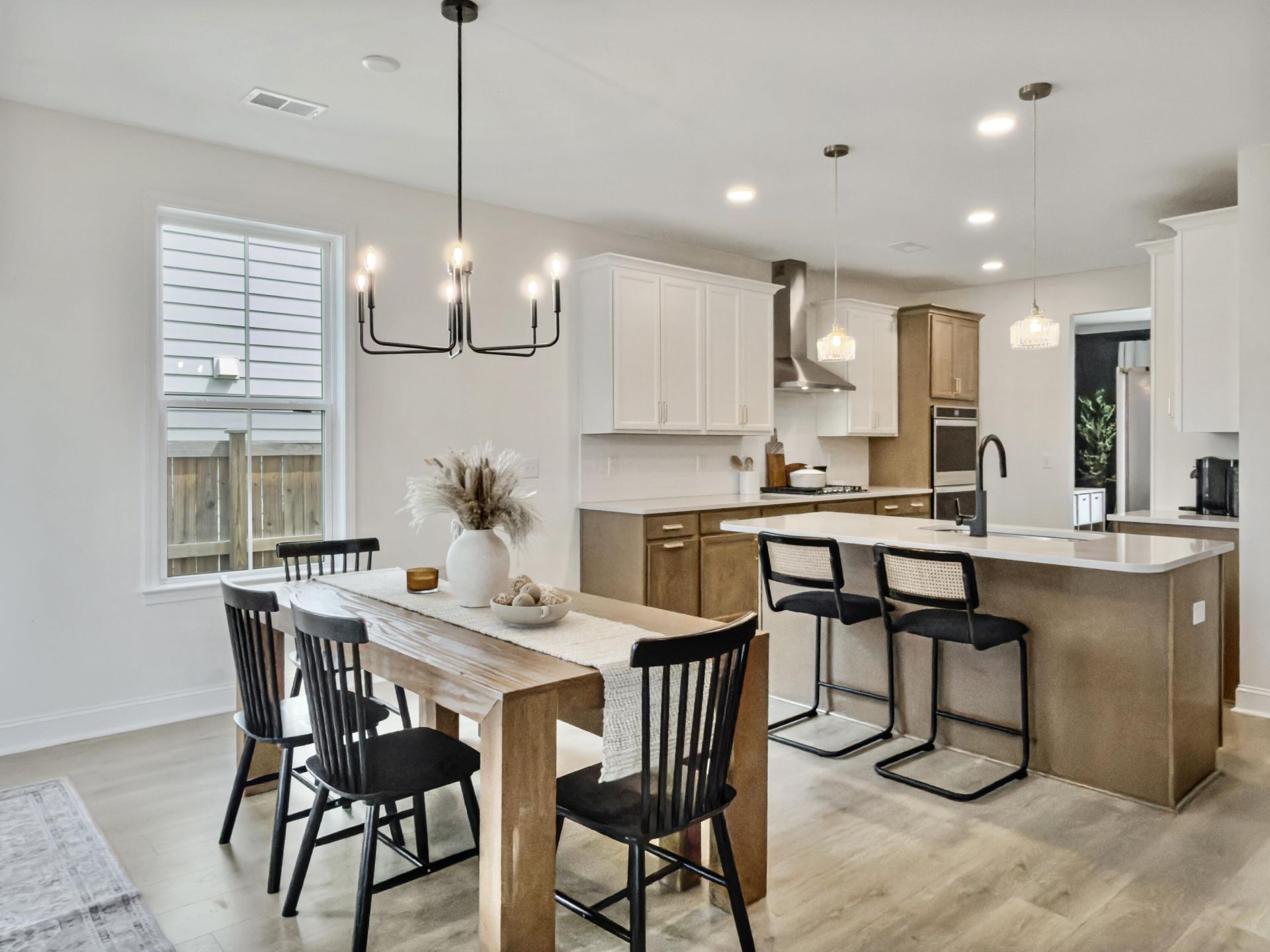 460 Eagleview Drive Photo 9