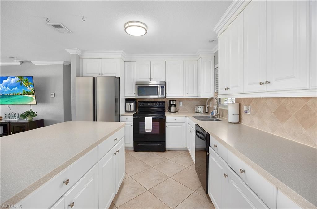 1012 Wyomi Dr, Fort Myers, FL 33919 Photo