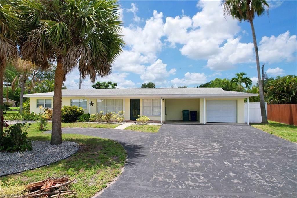 1012 Wyomi Dr, Fort Myers, FL 33919 Photo