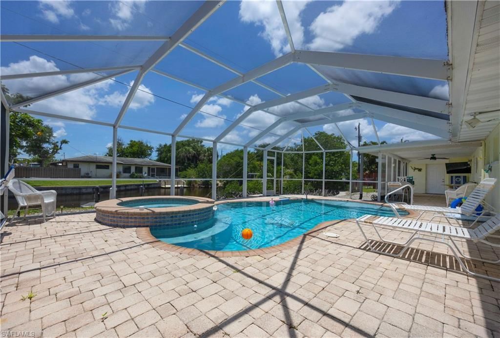 1012 Wyomi Dr, Fort Myers, FL 33919 Photo