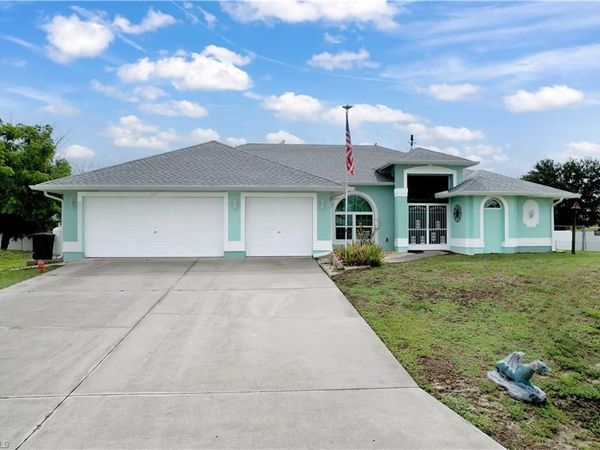 469 NE 1st PL , CAPE CORAL, FL 33909