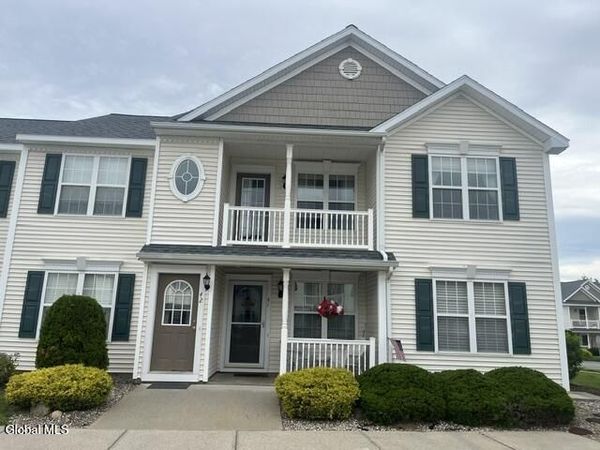 42 Morning Glory Way, Schenectady, NY 12306