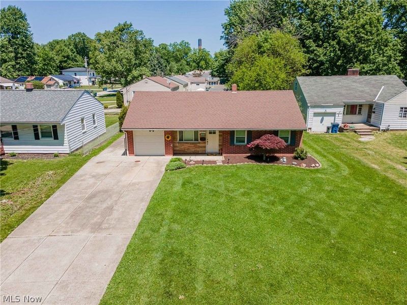 34429 Beach Park Drive, Eastlake, OH 44095 Photo 2