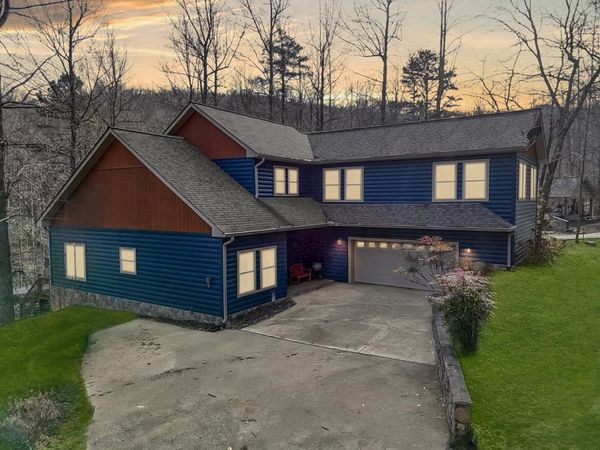 95 Breezy Brook Lane, Unit 5, Hayesville, NC 28904