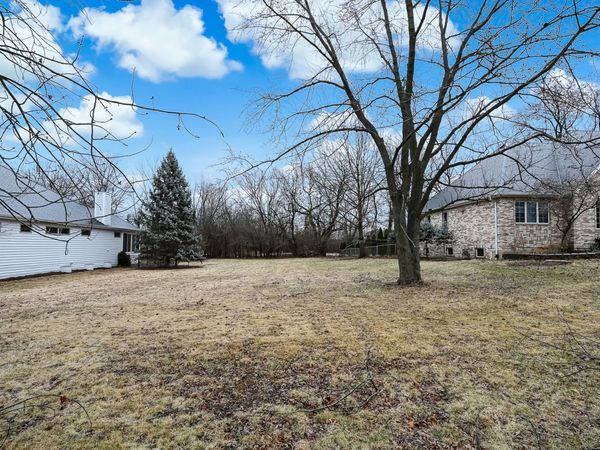 1351 S Ridge Road , Willowbrook, IL 60527