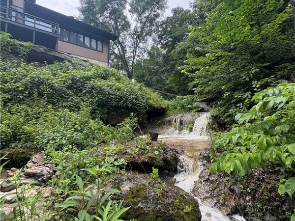 148 County Road 155, Eureka Springs, AR 72632