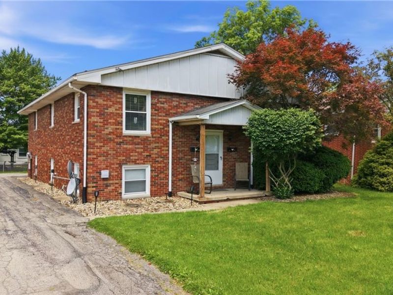 912 N Highland Avenue, Girard, OH 44420 Photo 3