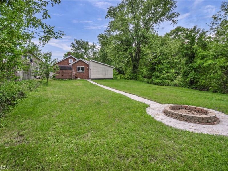 1915 4th Street NE, Canton, OH 44704 Photo 28