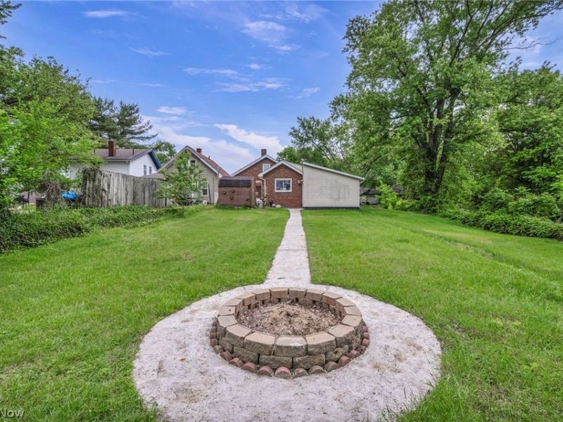 1915 4th Street NE, Canton, OH 44704 Photo 29