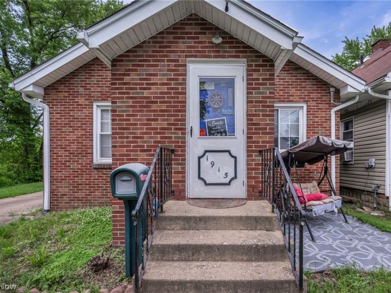 1915 4th Street NE, Canton, OH 44704 Photo 35