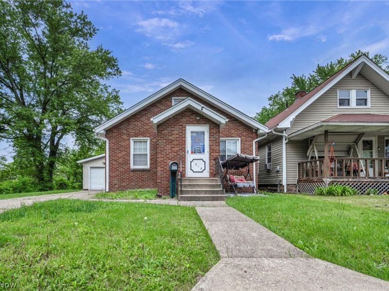 1915 4th Street NE, Canton, OH 44704 Photo 36