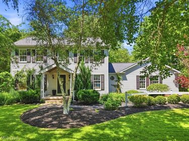 5776 Williamsburg Circle, Hudson, OH 44236
