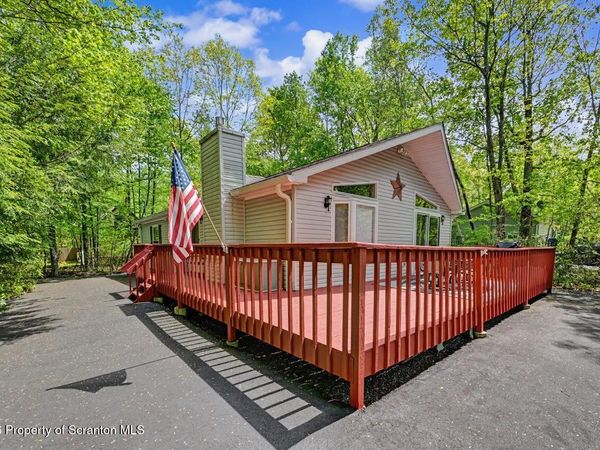 72 Hawthorn Drive , Thornhurst, PA 18424